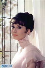 [老照片]奥黛丽-赫本85周年诞辰 天使在人间