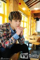 高清图：FT李洪基自曝常去夜店 新片吻戏被删