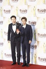 独家高清：李敏镐等亮相2013SBS演技大赏红毯