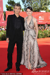 组图：《赛德克-巴莱》首映 徐若瑄露背礼服性感