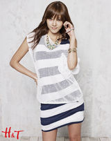 组图：韩国女歌手孙谭菲拍写真 摆媚姿眼神诱惑