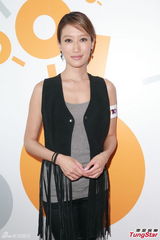 组图：谢婷婷首次挑战古装演出 自称没人追