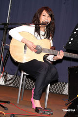 幻灯：蔡健雅生日与歌迷同乐 生日愿望开巡回个唱