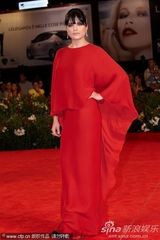 组图：《黑马》首映 布莱尔带初生儿子走红毯