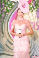 组图：张梓琳被催造人 吴千语欲旅行结婚