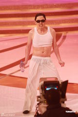 高清图：无线2011年台庆揭幕 众小生花旦盛装亮相