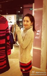 组图：曹云金24岁漂亮女友私房照曝光