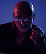 组图：周晓鸥瘦身成功 朋克造型震撼归来 