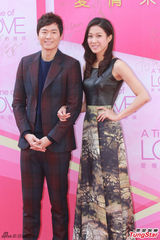 组图：钟嘉欣与延政勋合作电影 取昵称擦火花