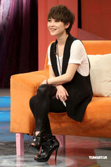 高清图：厉娜做客《Lady呱呱》 自曝有男友感情稳定