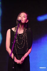 组图：林俊杰获票选人气男艺人 谢谢周杰伦相挺