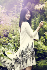 组图：郭珍霓初秋写真温暖治愈系
