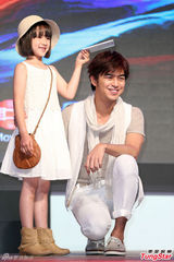 组图：陈柏霖自认患初老症 欲挑战父亲角色