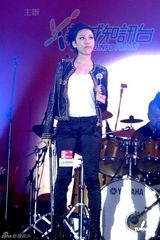 组图：“新城I DO音乐会”开唱 阿Sa(蔡卓妍)侧田陈伟霆献唱