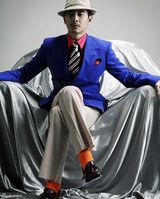 高清：罗晋红衣写真献礼戛纳 成受期待中国面孔