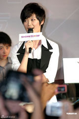 幻灯：“青春万岁”潮爆夜 李宇春曾轶可郭敬明助阵