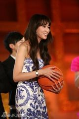 周杰伦遗憾未与林志玲有激情戏 不会演东方不败(图)