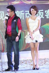 组图：陈宝国现身力挺甘肃卫视 与李静大话家常