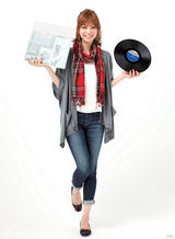 组图：日本人气模特菅原沙树示范50款日系搭配