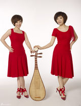 组图：女子十二乐坊写真