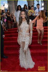 组图：席亚拉-普林塞斯-哈里斯镂空透视秀美臀