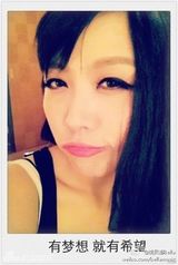 姚贝娜好声音首秀获赞 生活照活力斗鸡眼搞怪