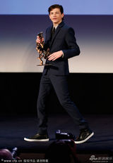 组图：泰伊-谢里丹凭《乔》获最佳新演员奖