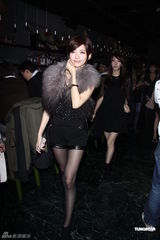 组图：李毓芬性感写真日系风