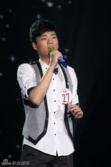 幻灯组图：快男300强突围赛首场 9位选手晋级60强