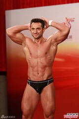 高清图：2012亚洲先生首次面试 泳裤示人奇招尽出