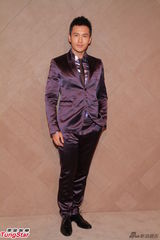 组图：张曼玉避谈绯闻 容祖儿何韵诗见面不合照