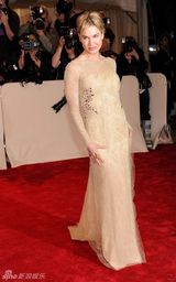 组图：美国时装学院庆典举行 众明星红毯竞艳