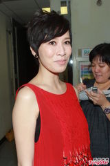 组图：钱嘉乐汤盈盈秀恩爱 人妻梁靖琪同场亮相