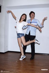 组图：Olivia与好友倪安东首次合唱 不排斥发展感情