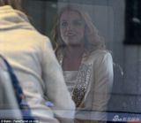 组图：布兰妮游伦敦录节目 化身游客搭双层巴士