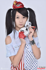 组图：萝莉歌手许雅涵吴丹妮唱进台湾