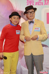 组图：王祖蓝获赞全能王 盼与王菀之银幕热吻