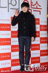 组图：神起允浩张赫助阵《另一个约定》VIP试映