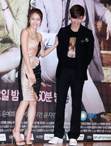 组图：东方神起昌珉宣传新剧 李妍熙刘荷娜低胸性感