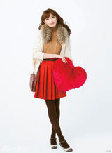 组图：日本模特宫田聪子示范89款秋季服饰搭配