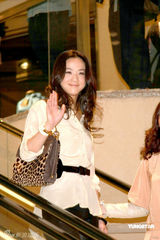 幻灯图：汤唯恭喜赵薇获千金 否认会做未婚妈妈