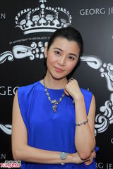 组图：蒙嘉慧出席活动否认末日完婚传闻