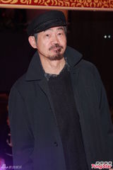 组图：王维基港视再投三千万 陈锦鸿签约4年