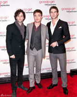 组图：莱弗利与梅斯特斗艳《绯闻少女》庆百集派对