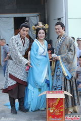 组图：林峰《卫子夫》杀青宴遭周丽淇催婚