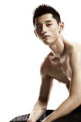 组图：血性藏獒张继科展男性阳刚魅力