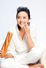 幻灯图：戴娇倩化身都市白领 演绎俏皮可爱单身女王 