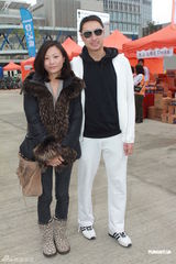 组图：邓兆尊兄妹参与单车赛 毛舜筠将再拍喜剧