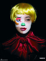 高清组图：王菲刘嘉玲舒淇入选香港美人展美态 