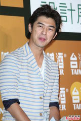 组图：陈柏霖曾遇瓶颈 自曝欲旅行庆生